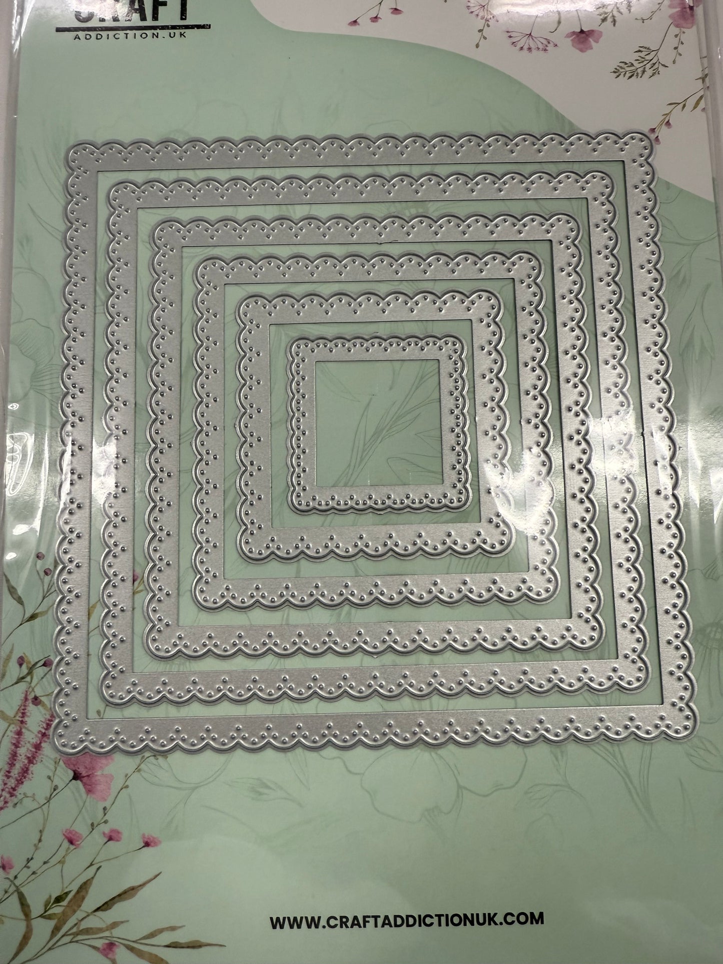 Square Fancy Scallop Die