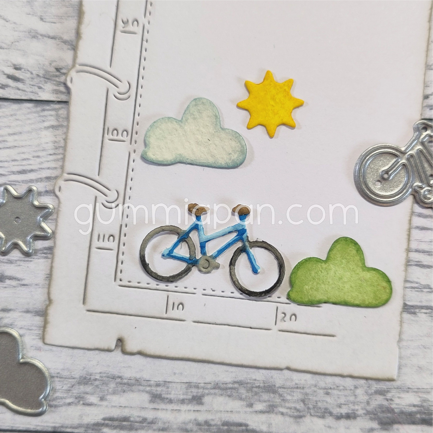 Bike Sun & Clouds Die